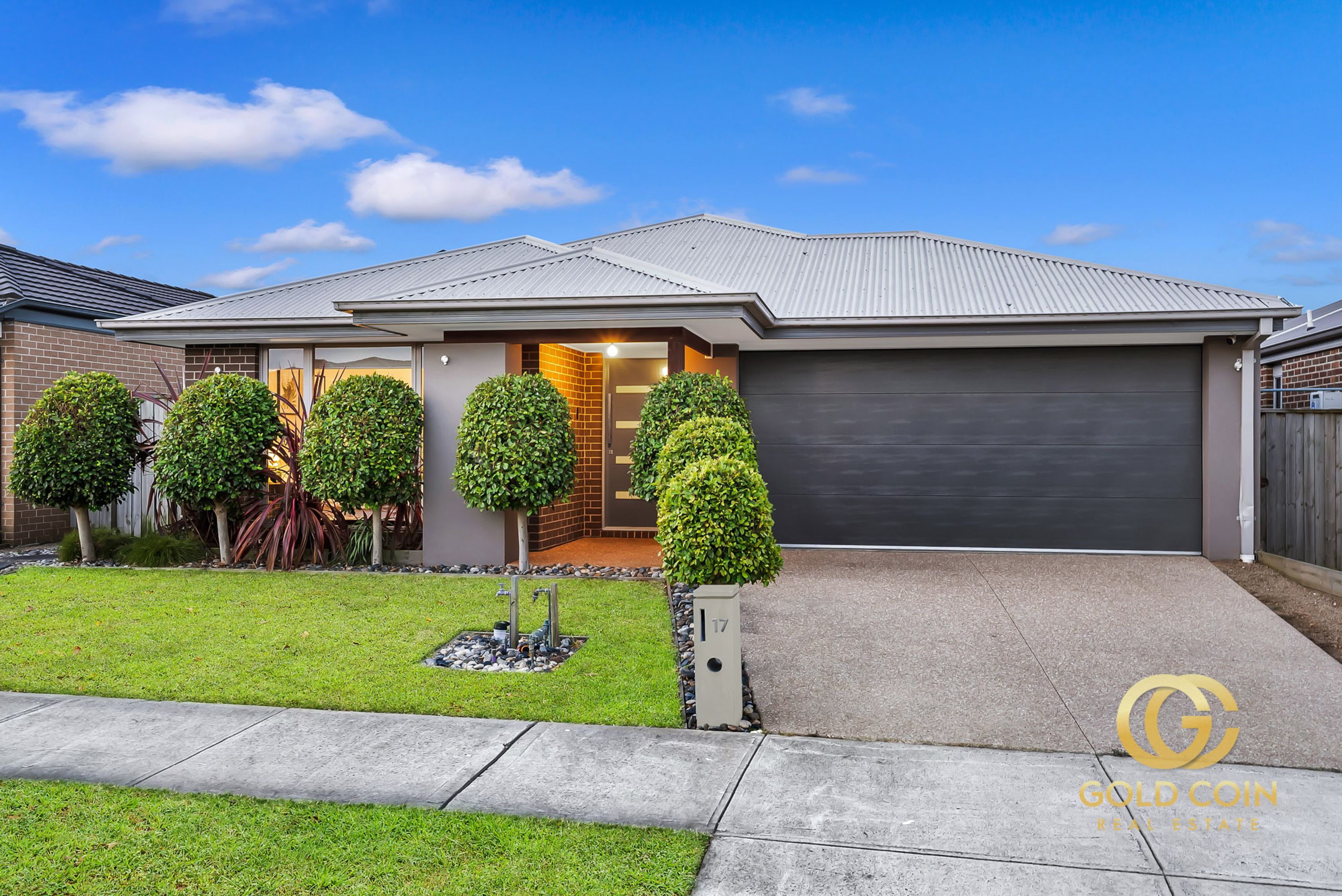 17 Beatham Way, Cranbourne East - Thumbnail 2