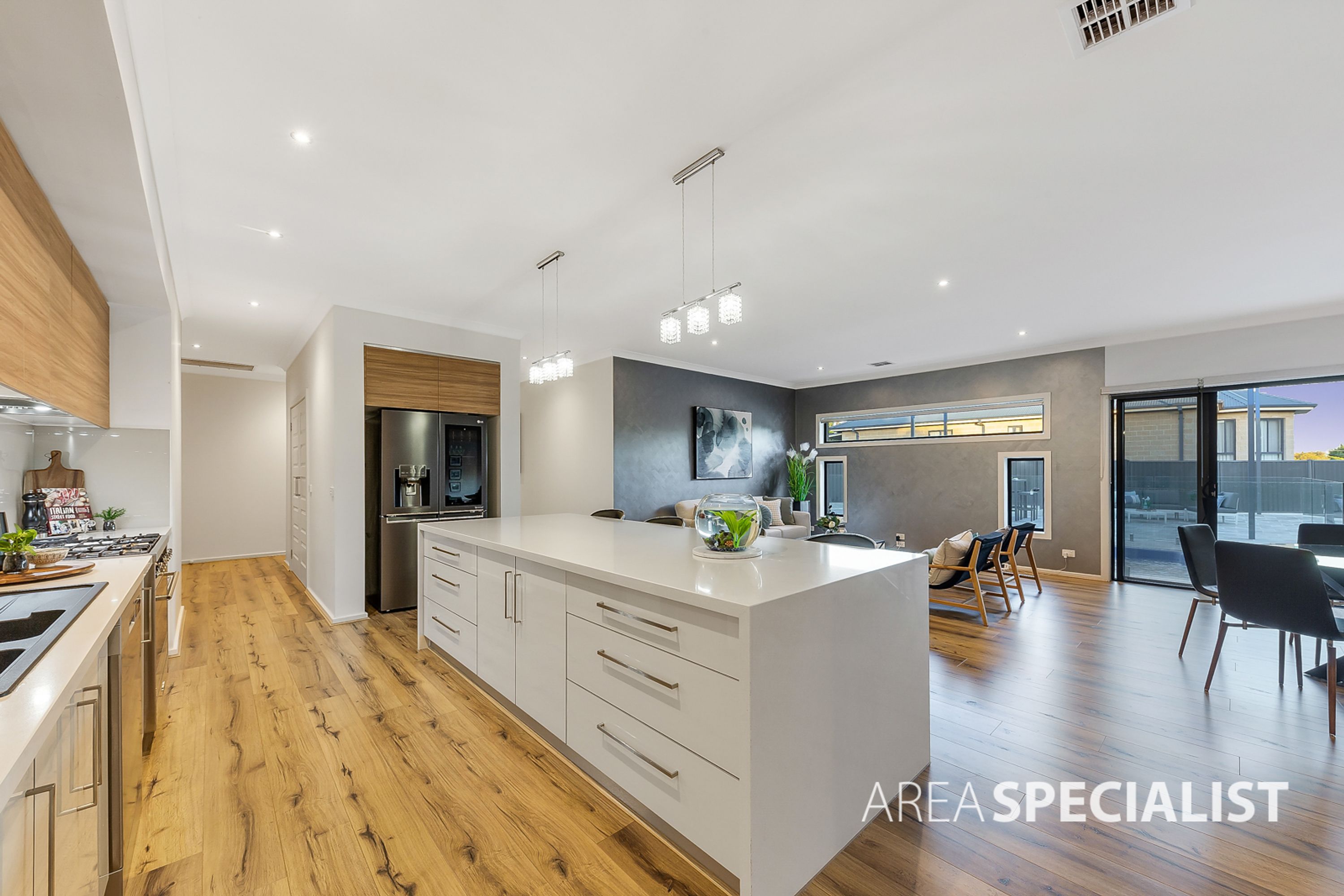 30 Paringa Way, Burnside VIC 3023, Burnside - Thumbnail 5