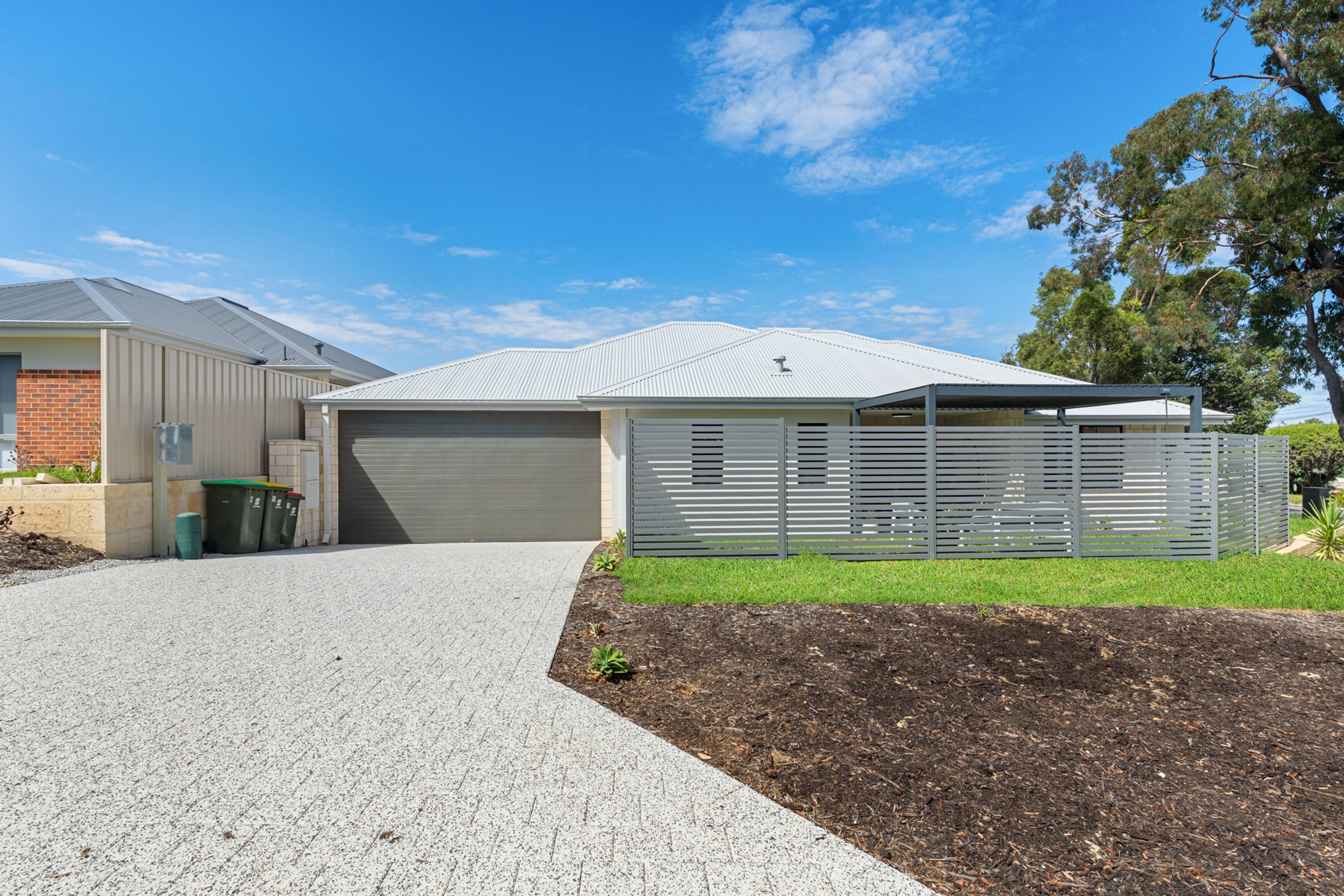 10 Dinsdale Place, Hamersley, Hamersley - Image 1