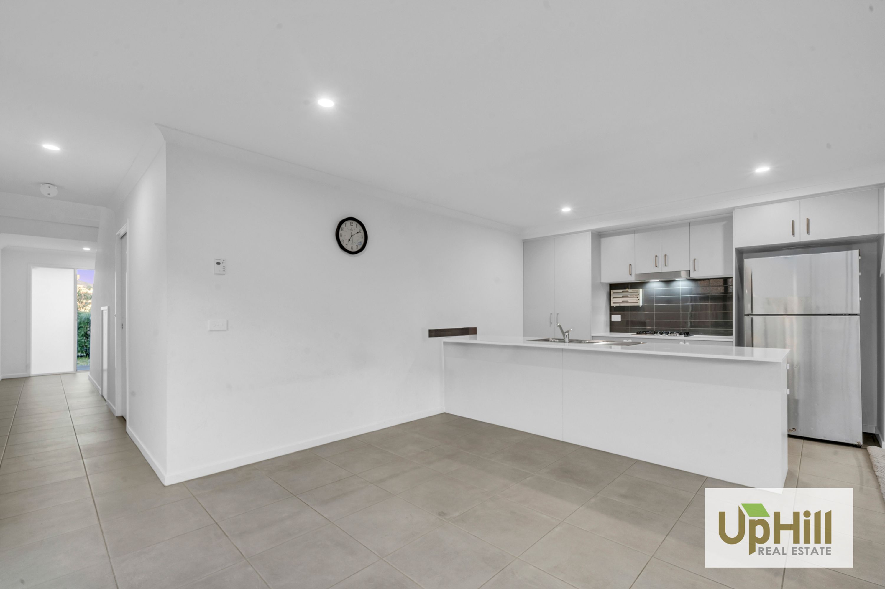 75 Barossa Drive, Clyde North - Thumbnail 4