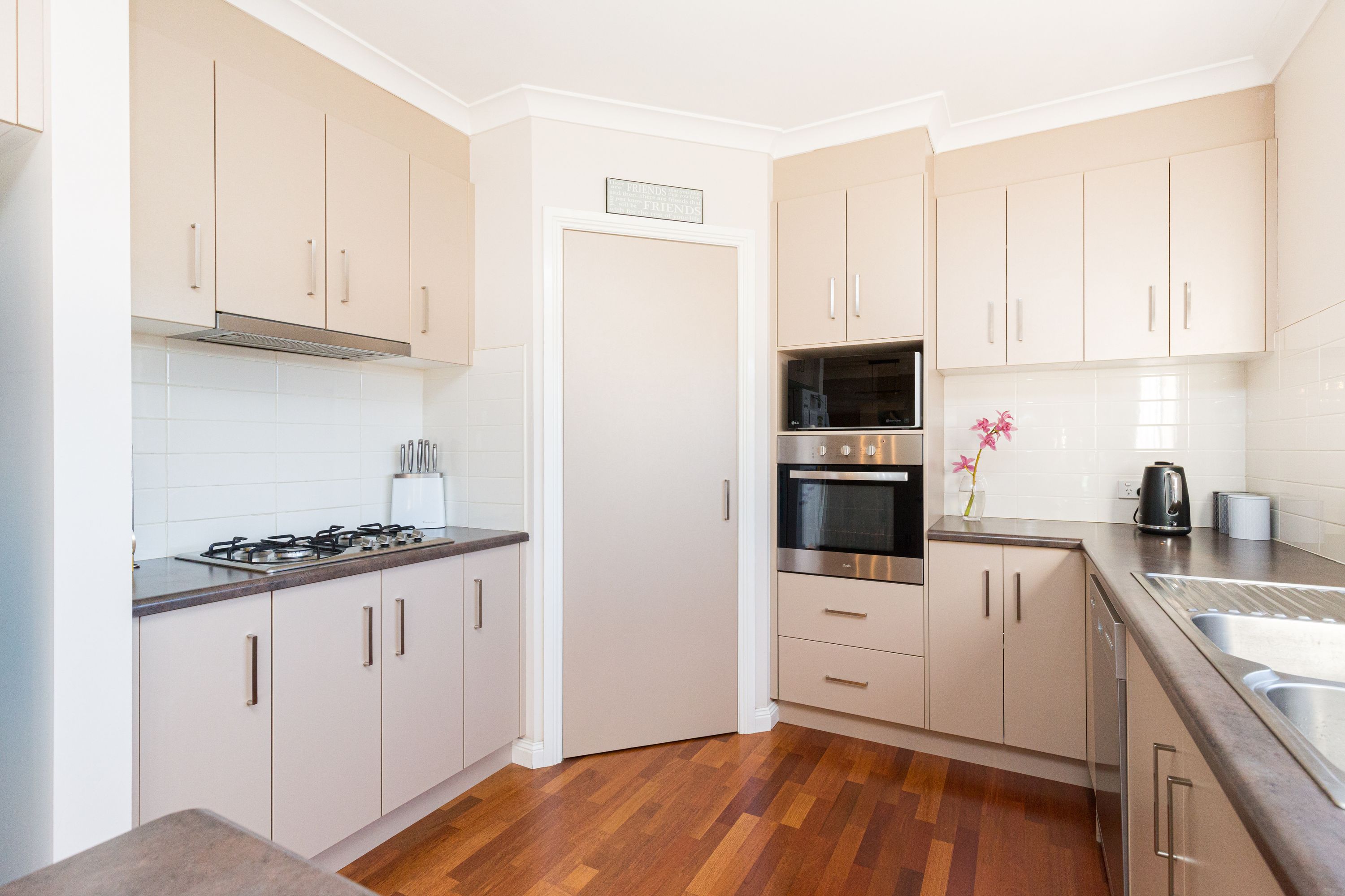 4 Matthews Court, Horsham VIC 3400, Horsham - Thumbnail 8