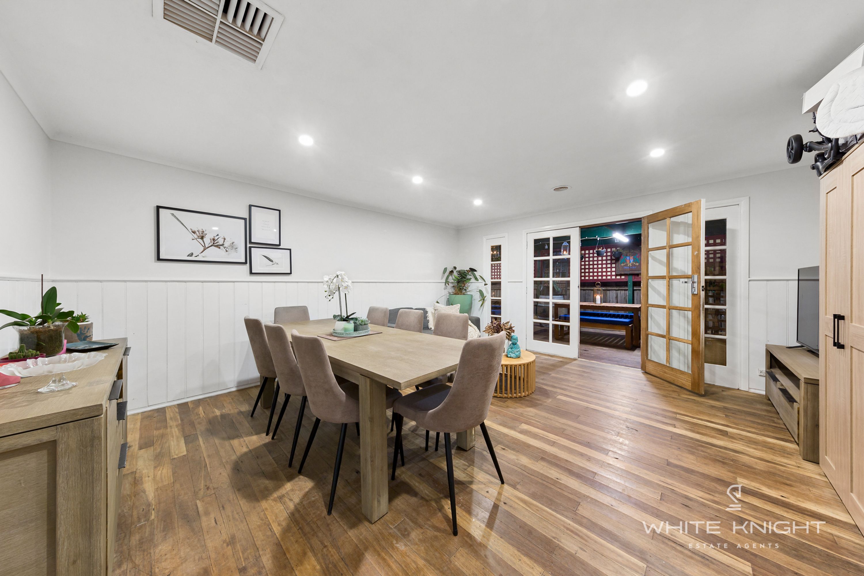33 Flint Crescent, Delahey VIC 3037, Delahey - Thumbnail 4