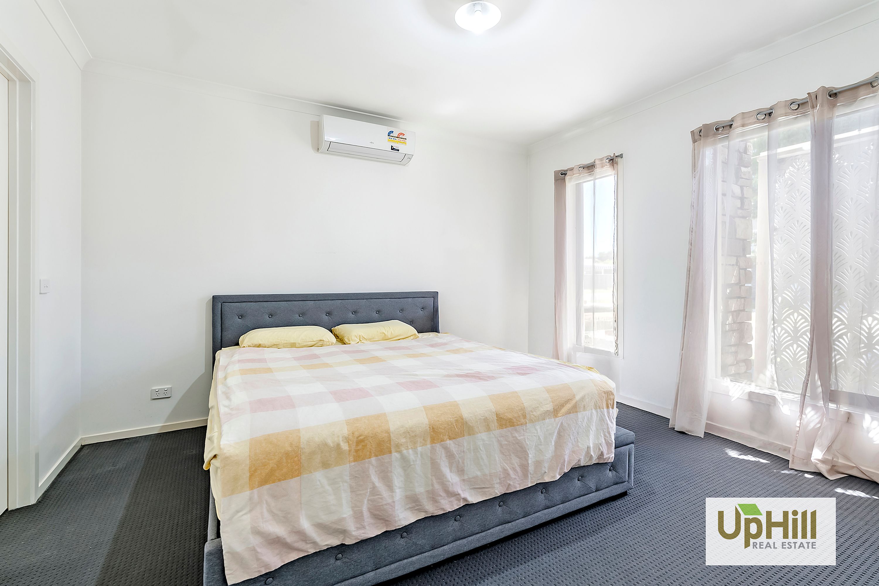 6 Carlyle Crescent, Clyde North - Thumbnail 2