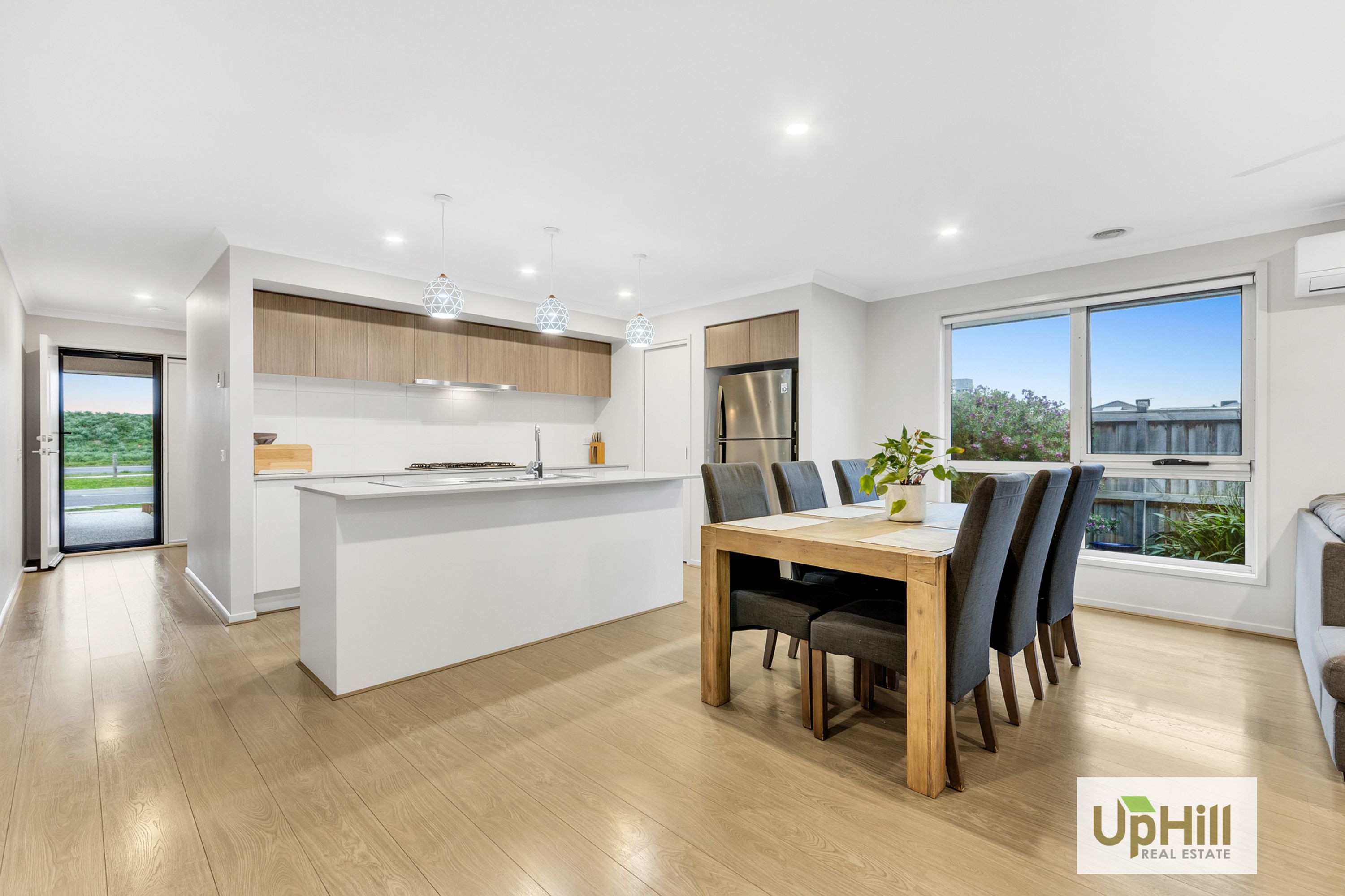 23 Walhallow Drive, Clyde North - Thumbnail 6