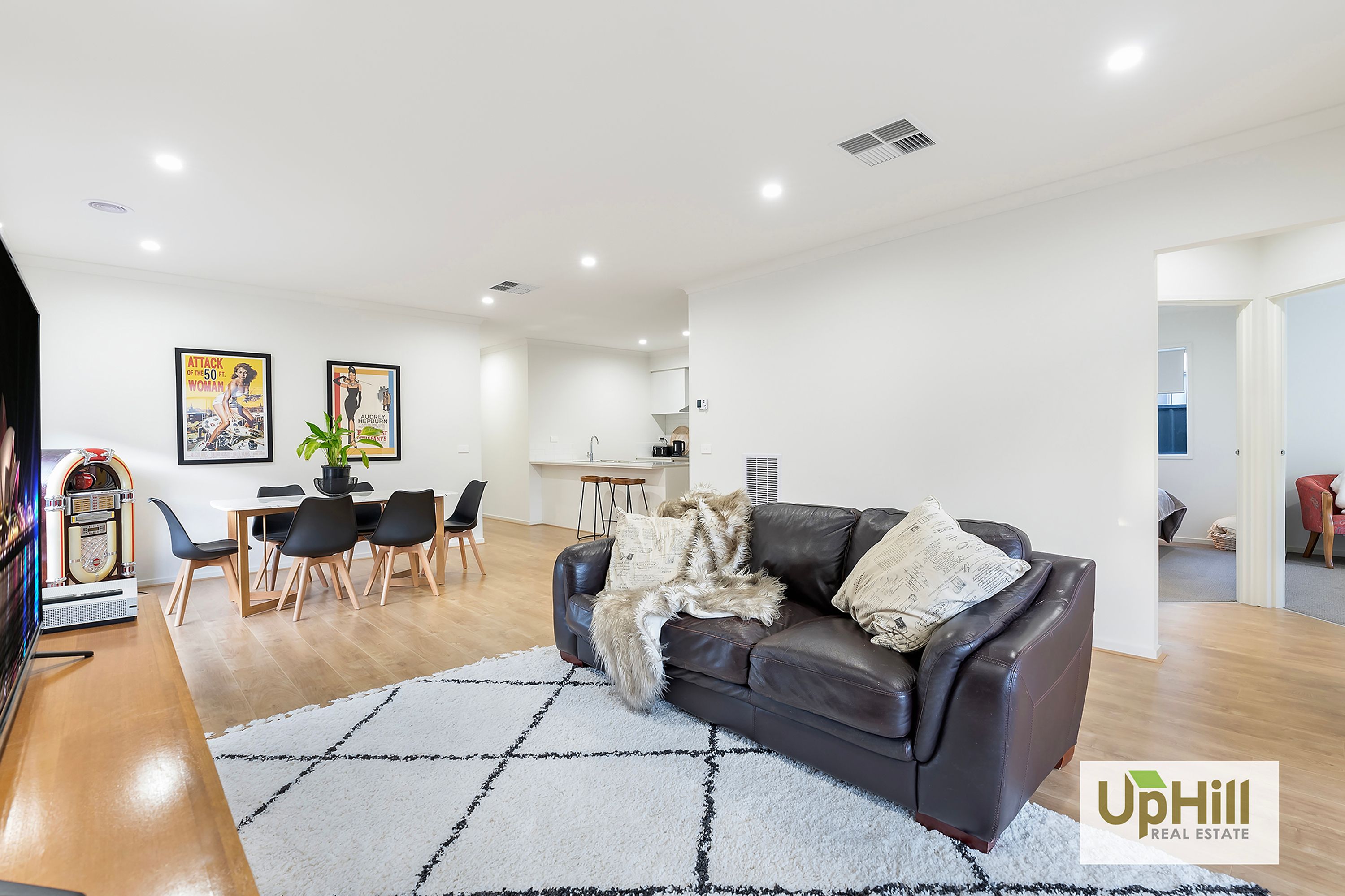 75 Athenaeum Avenue, Clyde North - Thumbnail 8