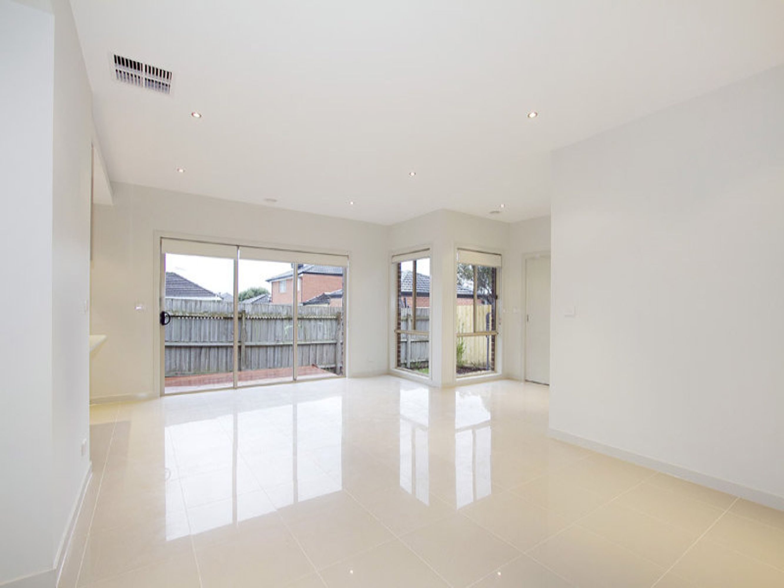 2/989 Heatherton Road, Springvale - Thumbnail 6