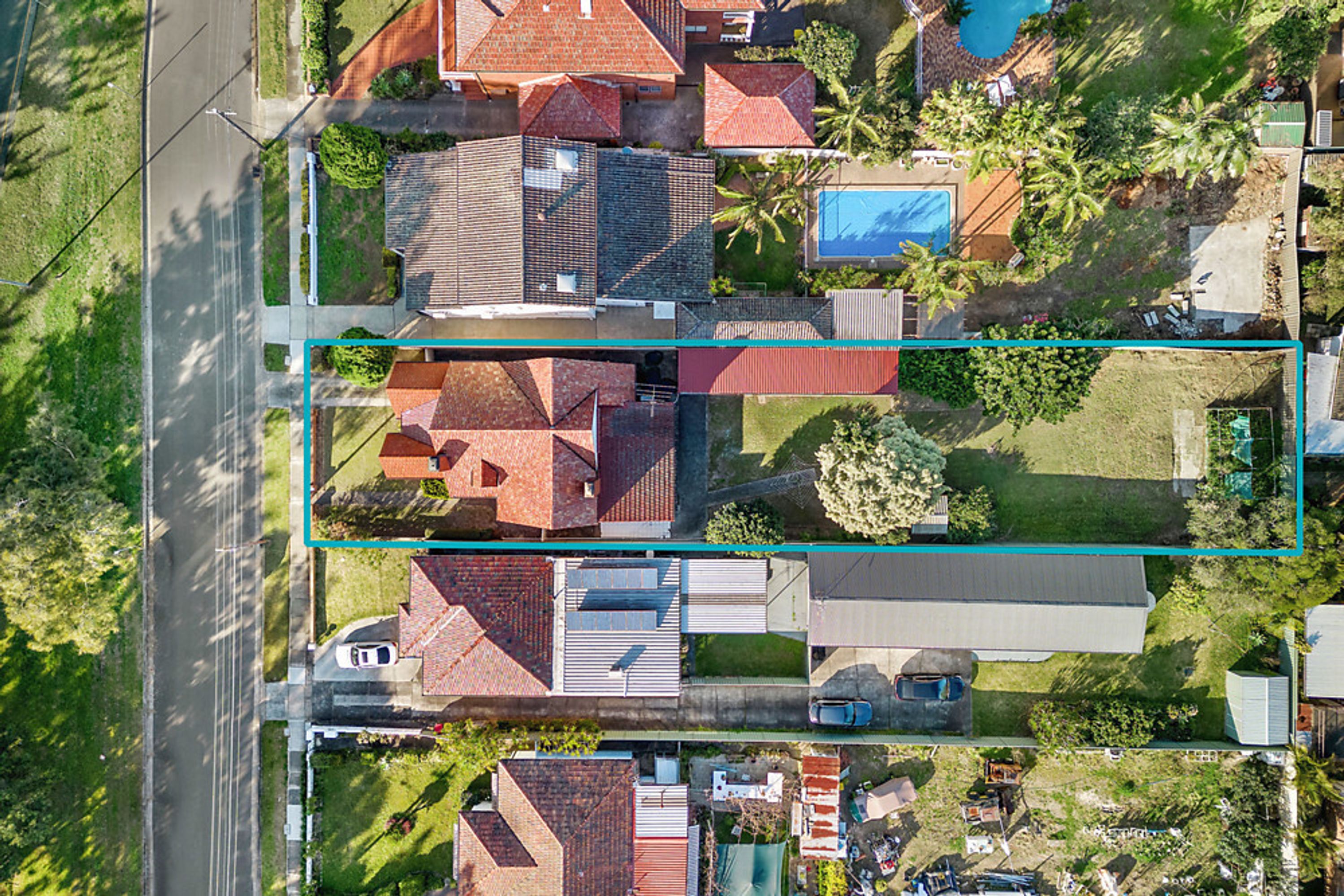 241 The Grand Parade, Ramsgate Beach - Thumbnail 2
