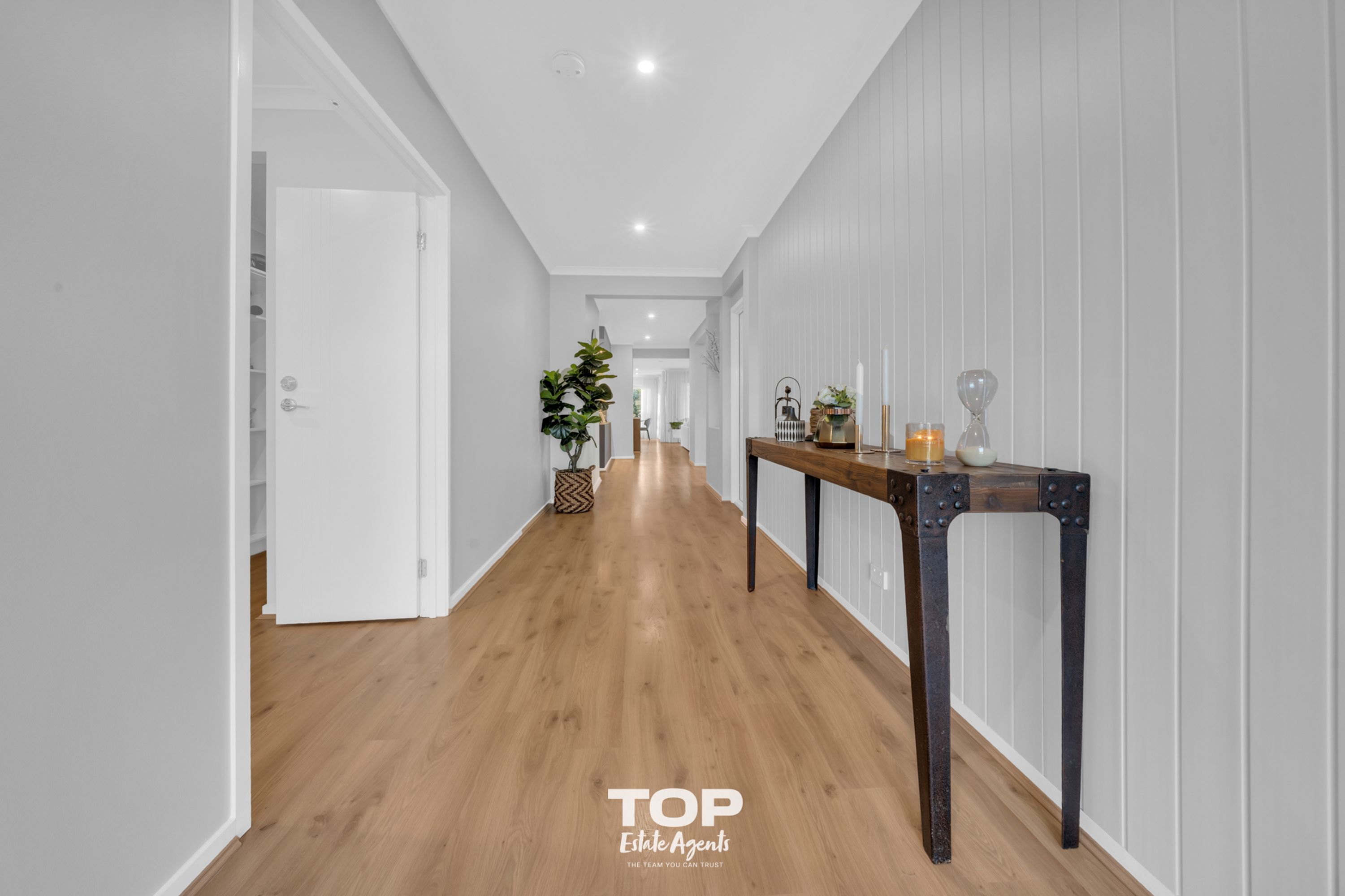 21 Marblelight Way, Clyde North - Thumbnail 4