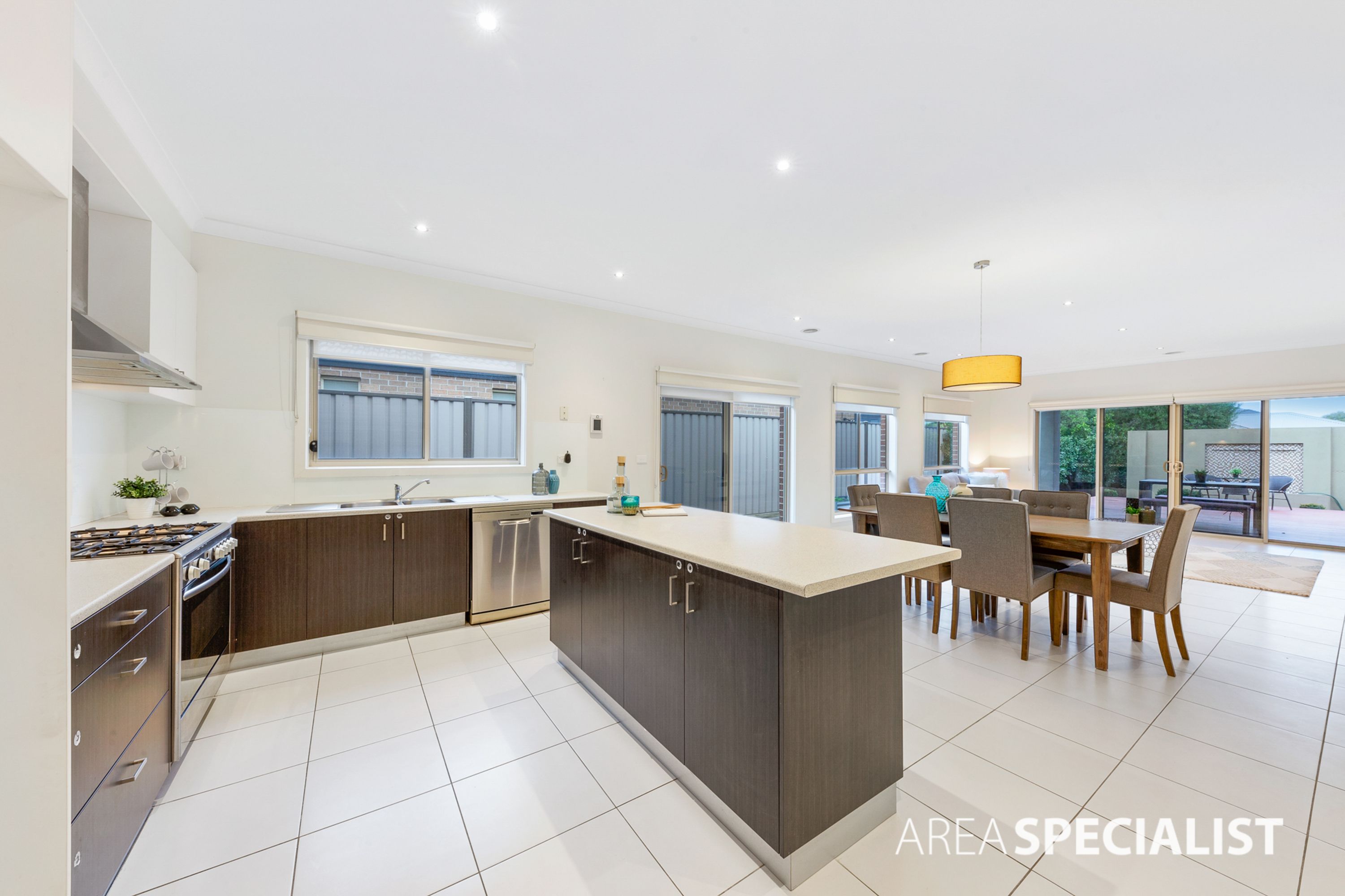 24 West Highland Drive, Burnside Heights VIC 3023, Burnside Heights - Thumbnail 4