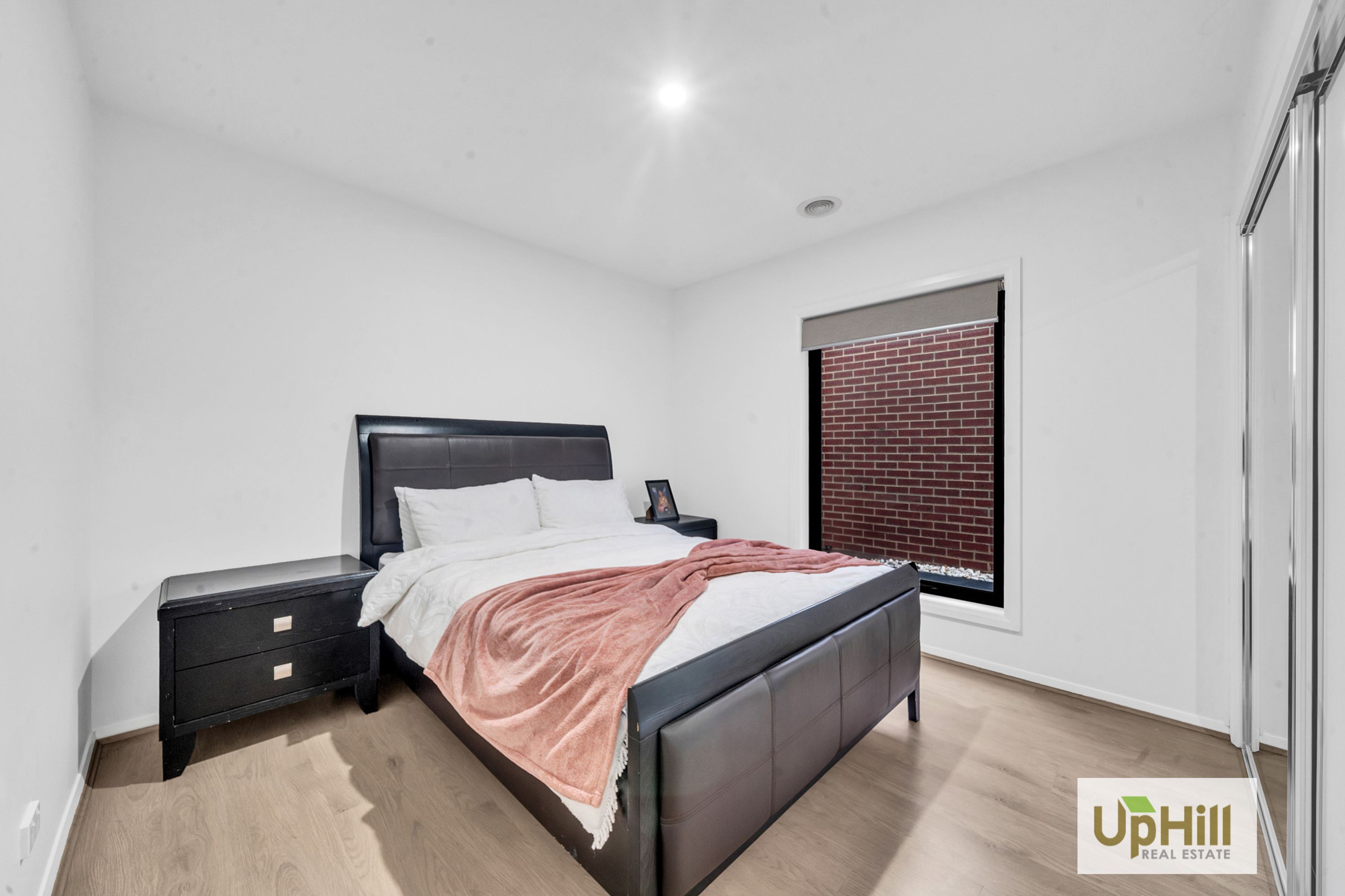 36 Greenslate Street, Clyde North - Thumbnail 5
