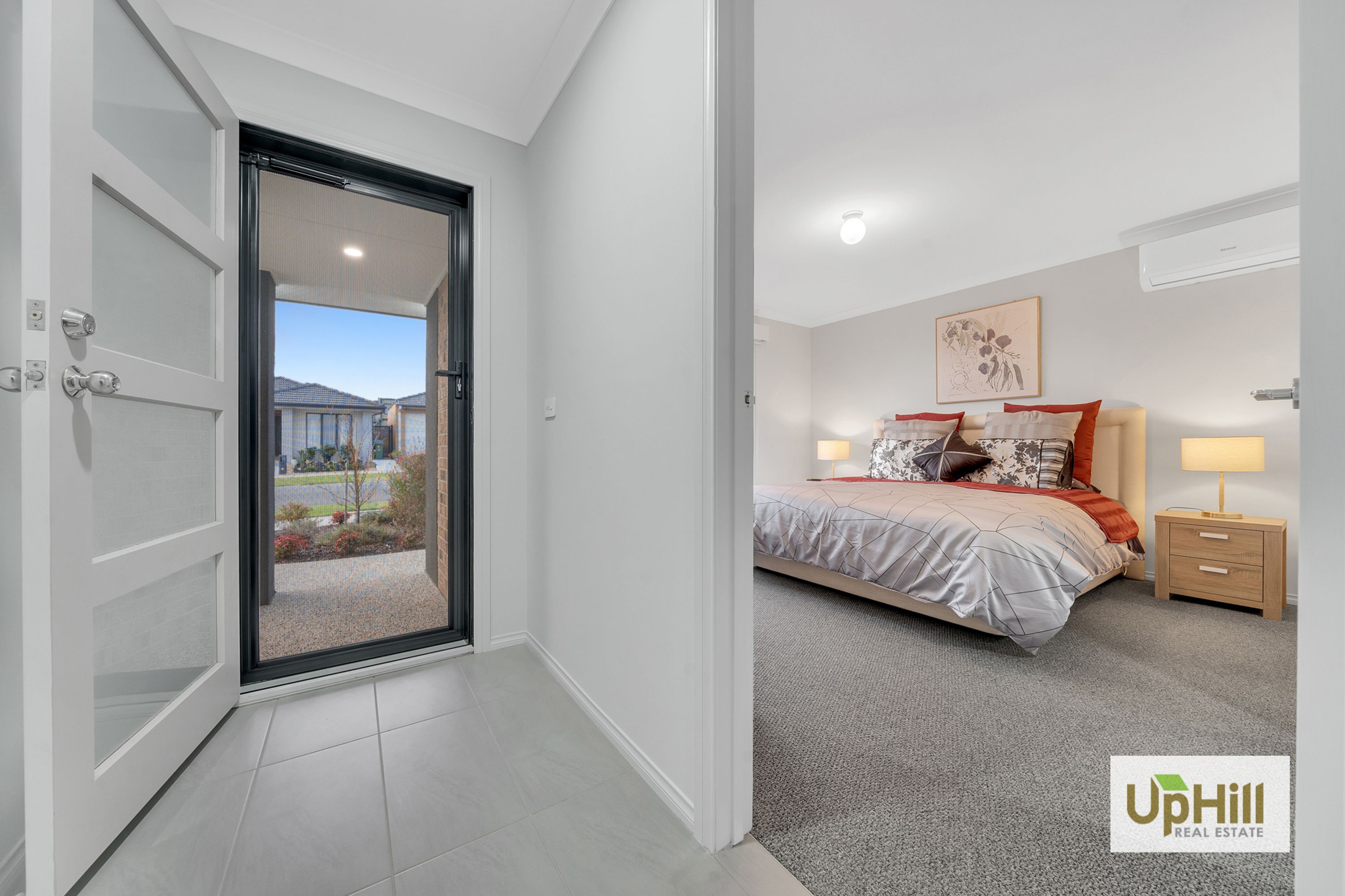 4 Keskadale Way, Clyde North - Thumbnail 2