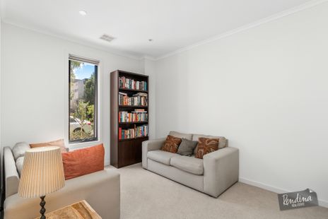 8 Beaurepaire Parade, Footscray - Thumbnail 5