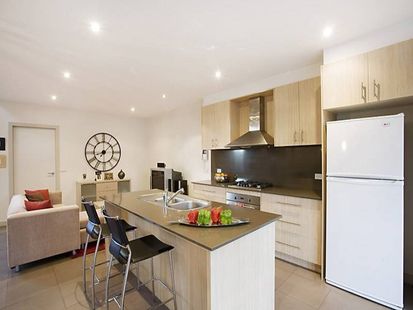6 Gordon Crescent, Kensington - Thumbnail 5