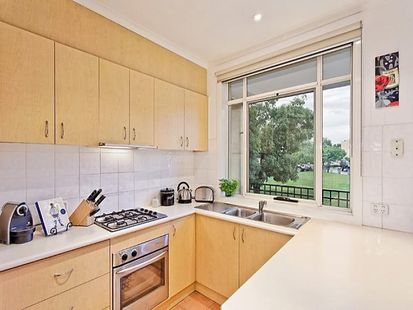 183 The Crescent, Kensington - Thumbnail 5