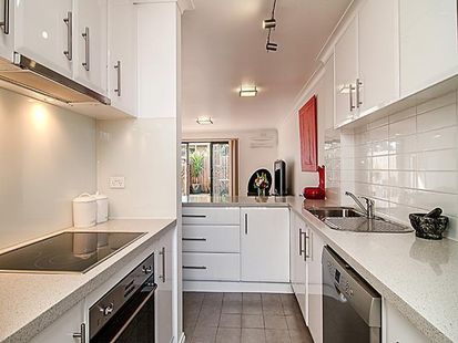 2/57 Buckley Street, Moonee Ponds - Thumbnail 5