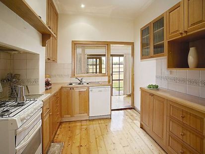 1 St Kinnord Street, Essendon - Thumbnail 5
