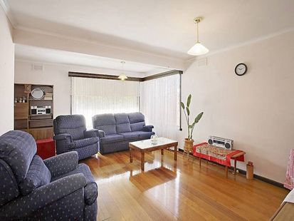 40 Lincoln Road, Essendon - Thumbnail 5