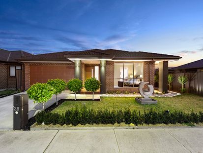 39 Biltmore Crescent, Roxburgh Park - Thumbnail 5