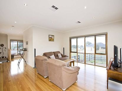 21 Muir Court, Romsey - Thumbnail 5