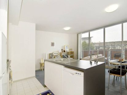 D106/50 Rourke Lane, Kensington - Thumbnail 5