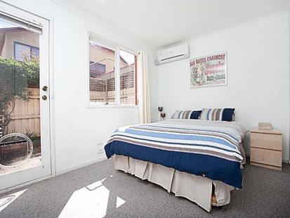 8 Hardwick Lane, Kensington - Thumbnail 5