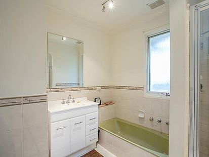 1 Cecelia Drive, Keilor East - Thumbnail 5