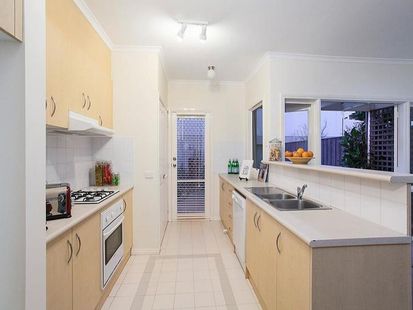 49 The Crescent, Kensington - Thumbnail 5