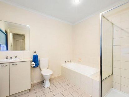 17/162 Stockmans Way, Kensington - Thumbnail 5