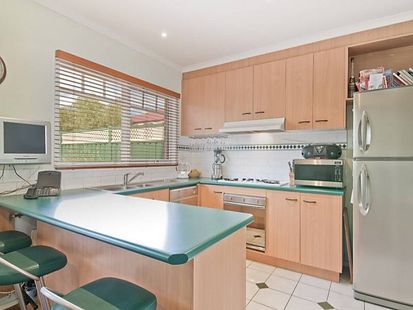 24 Gardner Lane, Kensington - Thumbnail 5