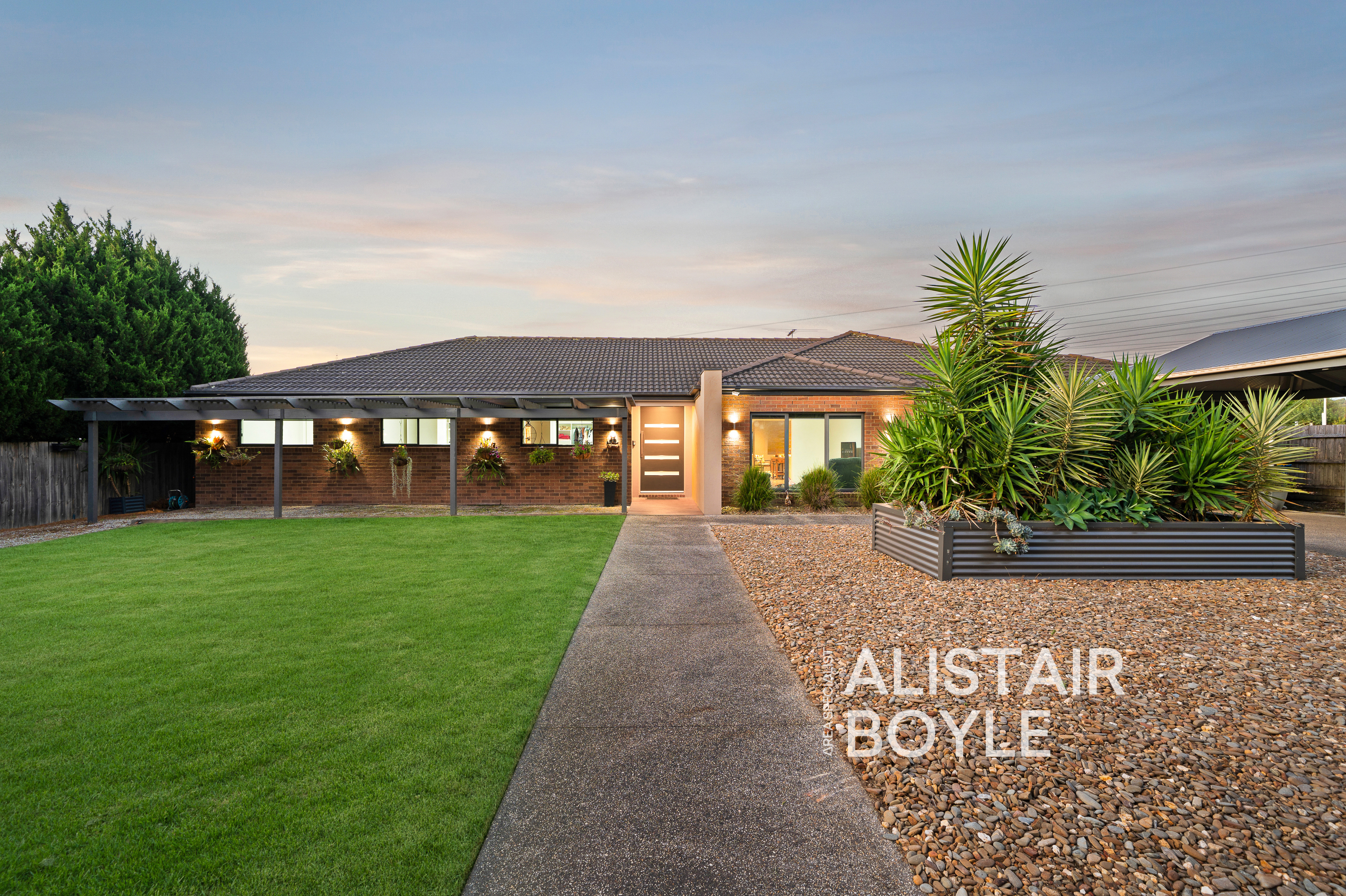 8 Alfred Close, Narre Warren North, Narre Warren North - Image 1