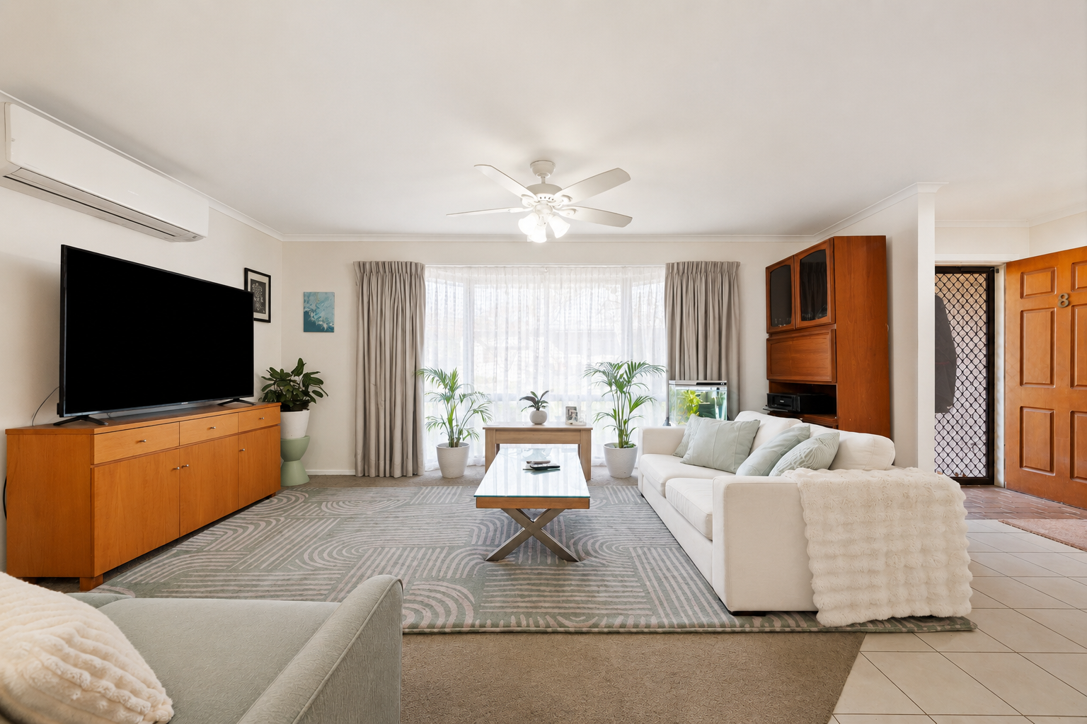 8/56 Mountbatten Avenue, Bright - Image 1
