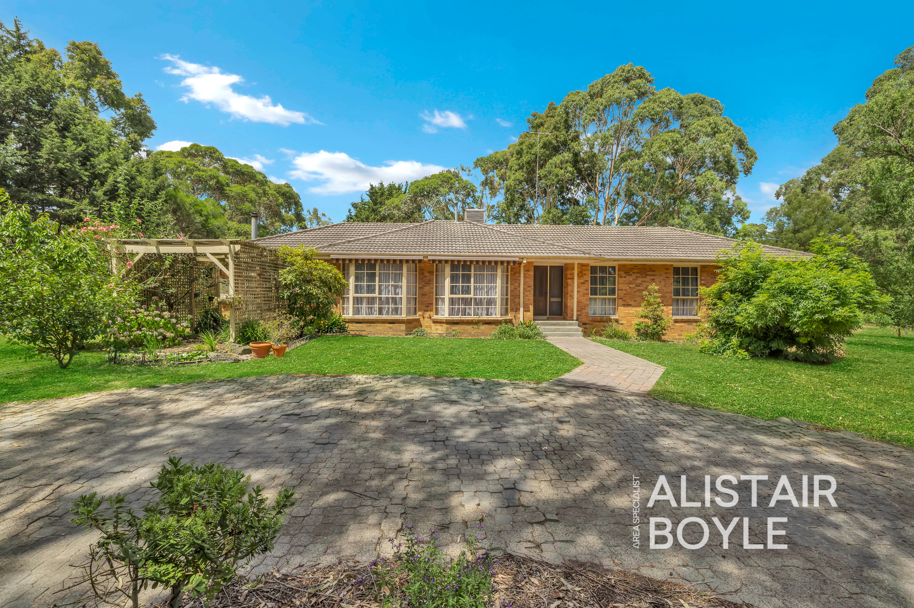 4 Desmond Court, Beaconsfield, Beaconsfield - Image 1