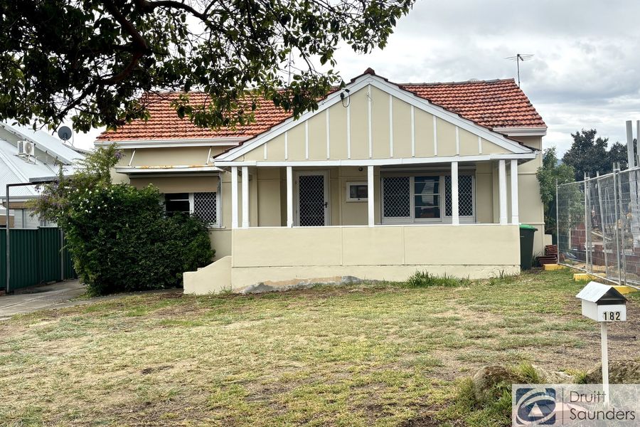 182 Grand Promenade, Doubleview WA 6018