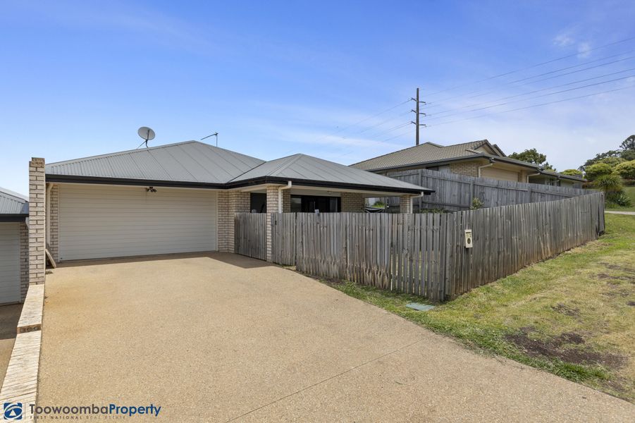1/2 Huon Drive, Glenvale QLD 4350
