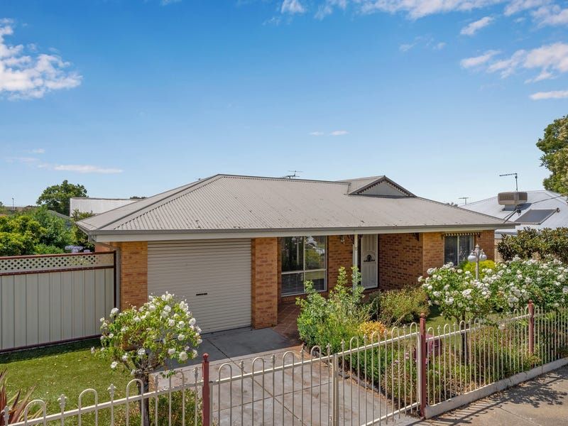 16 Lorraine Place, Bacchus Marsh VIC 3340, Bacchus Marsh - Image 1