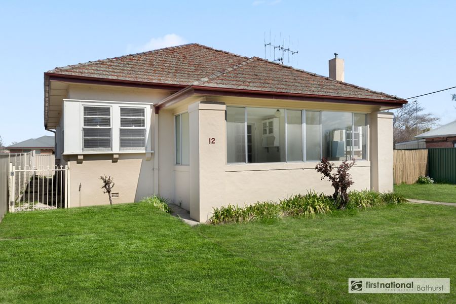 12 Stanley Street, Bathurst NSW 2795, Bathurst - Image 1