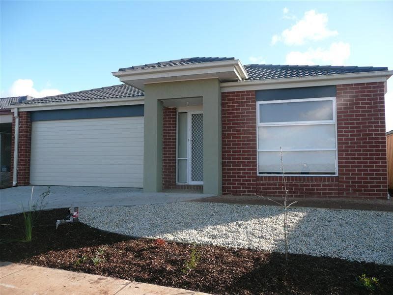 97 Halletts Way, Bacchus Marsh VIC 3340