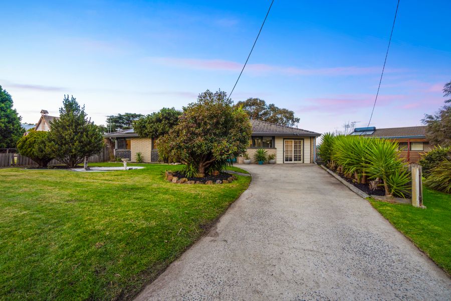 7 Railway Avenue, Glengarry VIC 3854