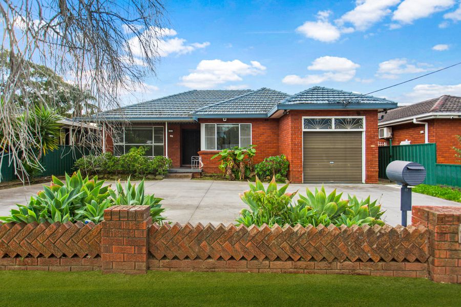 12 Rosemont Ave, Smithfield NSW 2164, Smithfield - Image 1