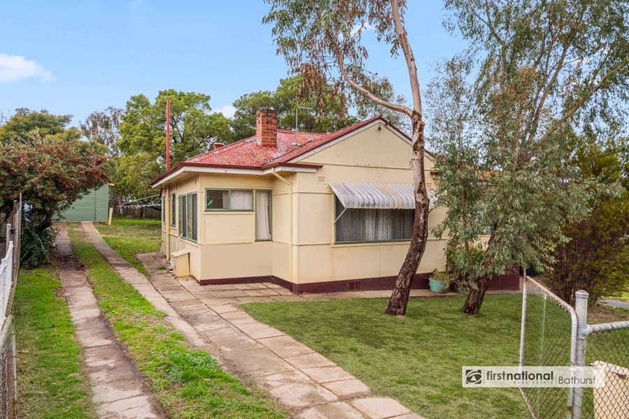 14 Tremain Avenue, West Bathurst NSW 2795, West Bathurst - Image 1