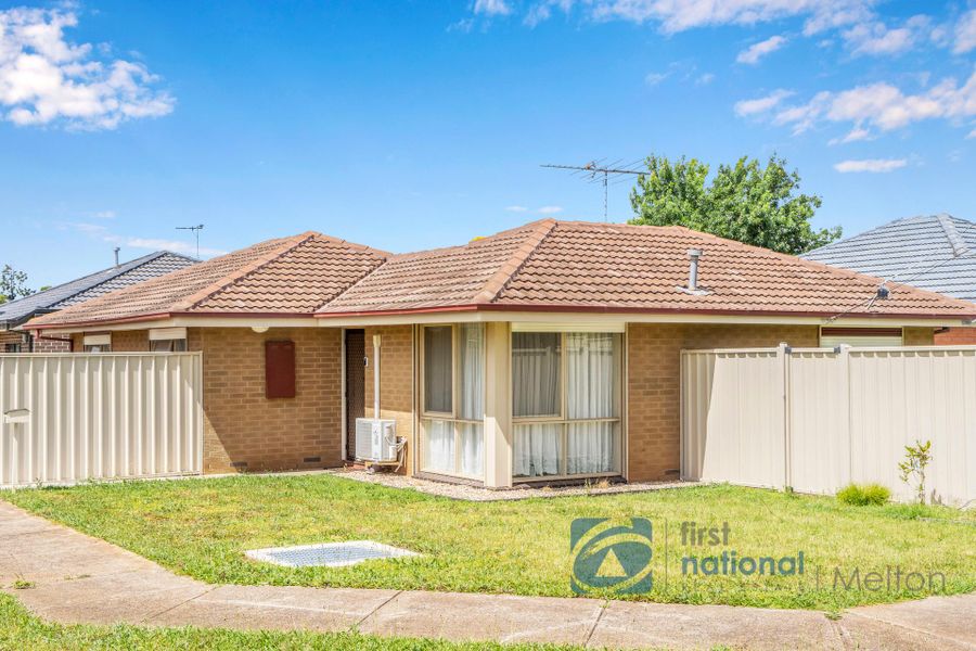 32 Vista Drive, Melton VIC 3337