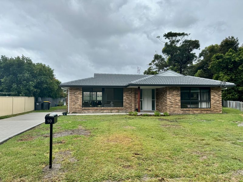 10 Peel Street, Currarong NSW 2540