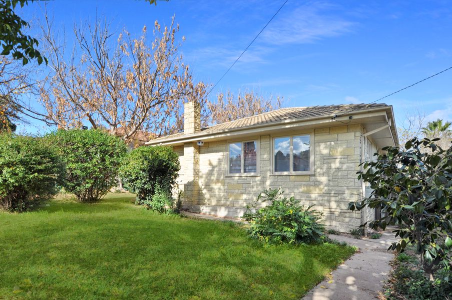 18 McGrath Street, West Bathurst NSW 2795