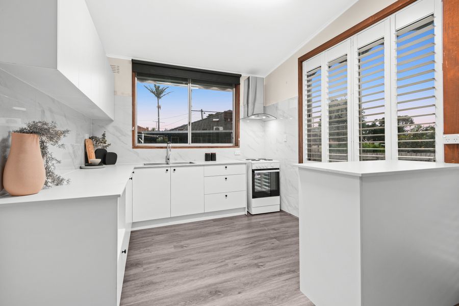 2 Phillip Avenue, Springvale VIC 3171