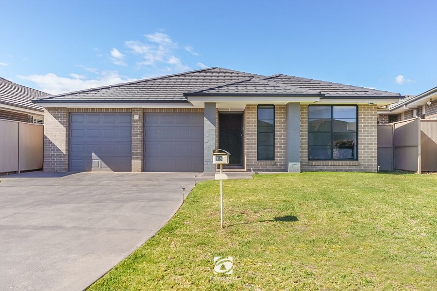 13 Silky Road, Spring Farm NSW 2570