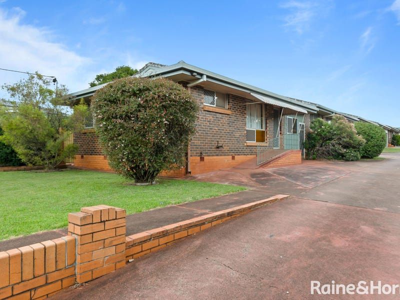 1/335 West Street, Harristown QLD 4350