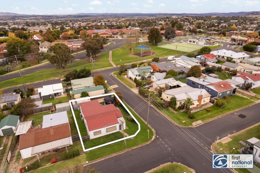 12 Moresby Way, West Bathurst NSW 2795, West Bathurst - Image 1