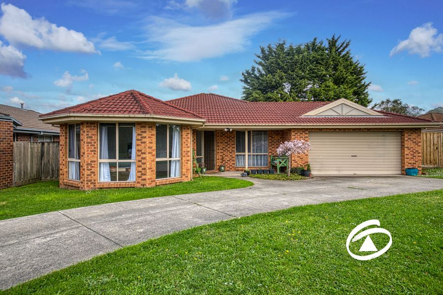 37 Bellevue Drive, Berwick VIC 3806