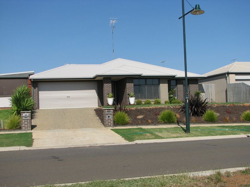 30 Rosemond Way, Bannockburn VIC 3331