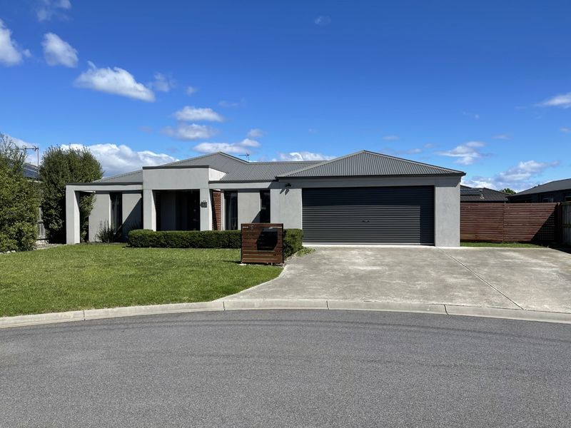 5 Sanctuary Lane, Traralgon VIC 3844